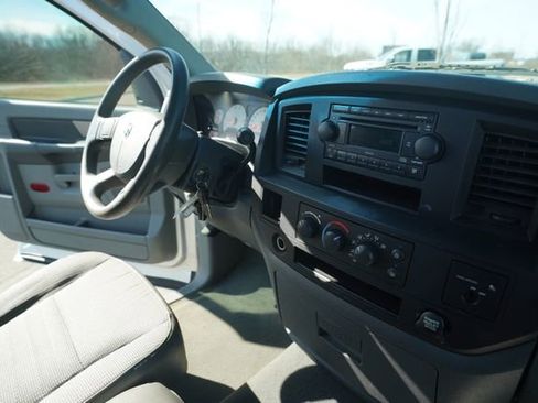 Used 2007 Dodge Ram 1500 Truck ST w/ SXT Group image 21