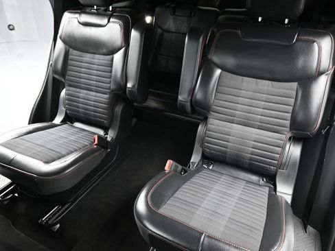 Certified 2025 Ford Explorer ST-Line w/ Premium Package RWD image 20