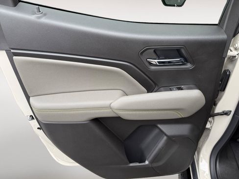 New 2026 Chevrolet Colorado ZR2 image 18