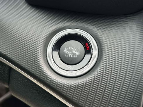 Used 2023 Jeep Grand Cherokee L Laredo AWD/4WD image 15