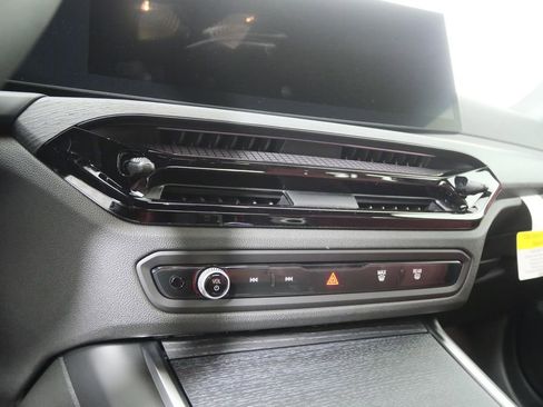 New 2026 BMW 330i xDrive Sedan w/ Premium Package image 20