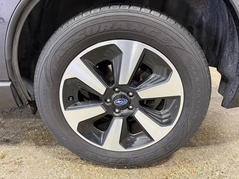 Used 2017 Subaru Forester 2.5i Premium w/ All-Weather Package image 8