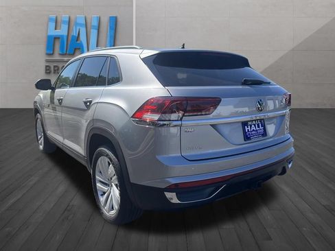 Certified 2023 Volkswagen Atlas Cross Sport SE w/ Panoramic Sunroof Package AWD/4WD image 4