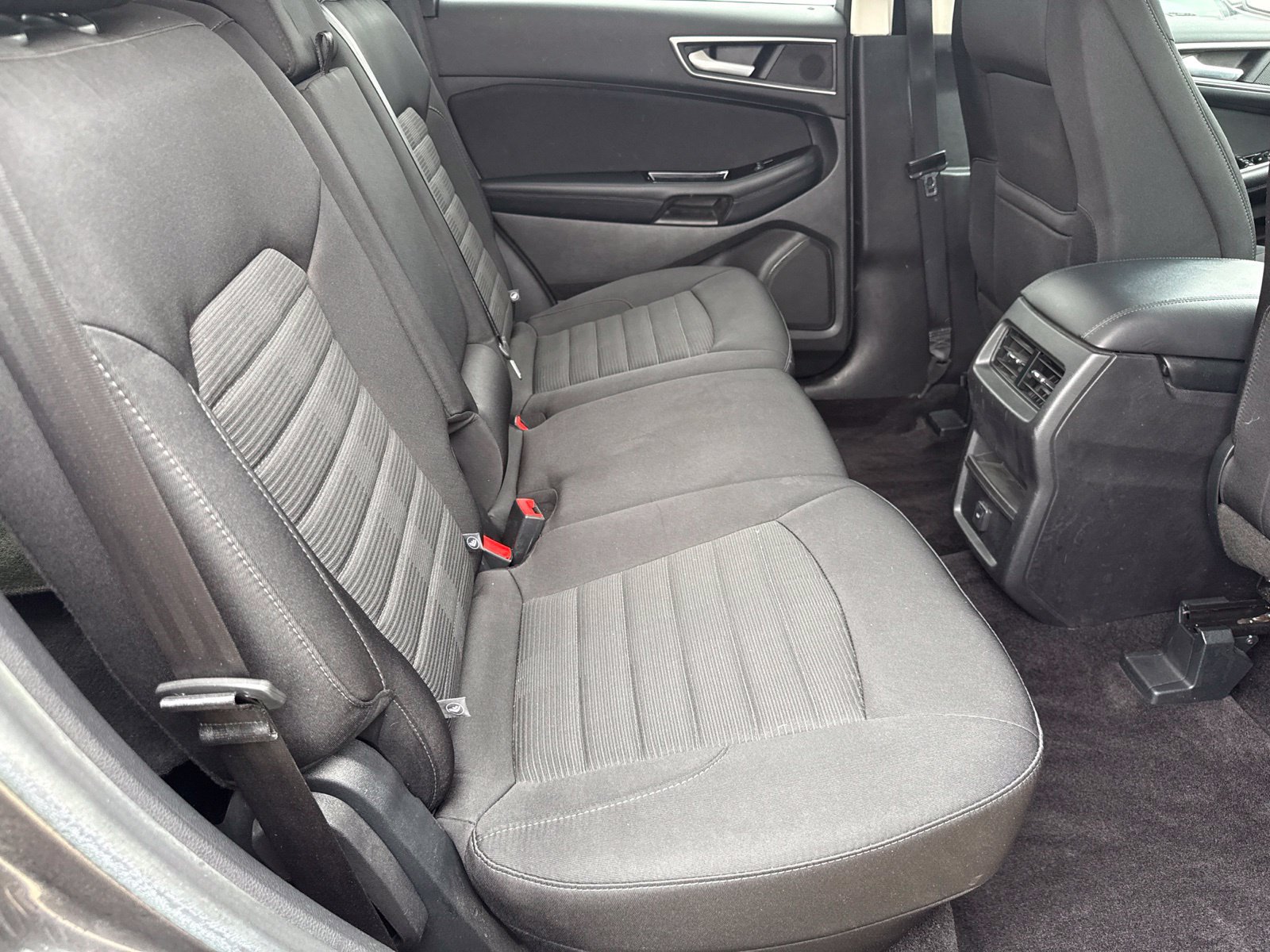 Used 2016 Ford Edge SEL FWD image 23