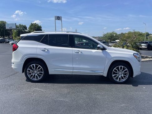 Used 2022 GMC Terrain Denali AWD/4WD image 4