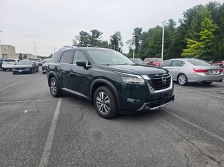 Used 2022 Nissan Pathfinder SL AWD/4WD video 1