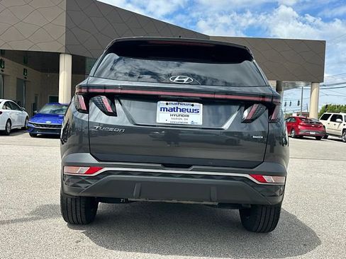 Used 2023 Hyundai Tucson SEL w/ Convenience Package AWD/4WD image 6