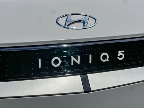 Certified 2024 Hyundai Ioniq 5 SEL RWD image 40