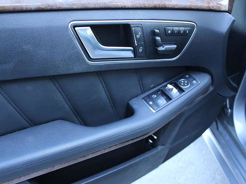 Used 2012 Mercedes-Benz E 350 Sedan image 8
