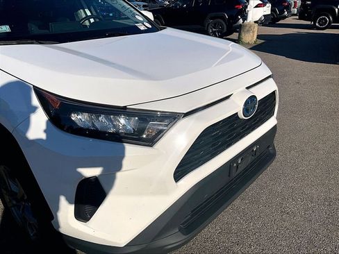 Used 2022 Toyota RAV4 LE AWD/4WD image 8