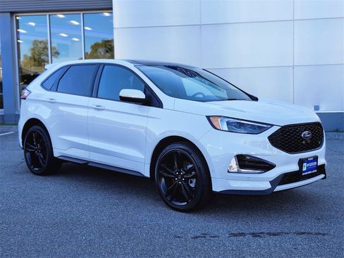Used 2022 Ford Edge ST w/ Equipment Group 401A image 7