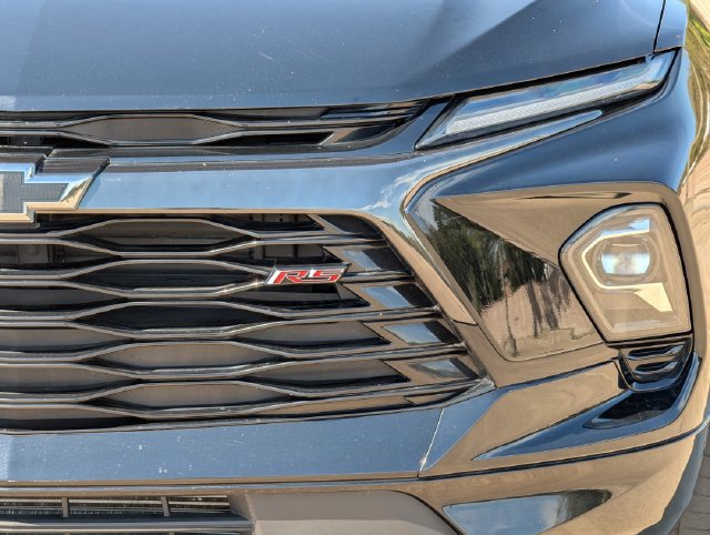 Used 2024 Chevrolet Blazer RS w/ Enhanced Convenience Package FWD image 8
