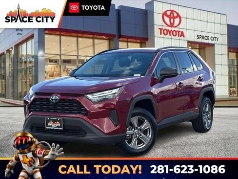 Used 2024 Toyota RAV4 LE AWD/4WD image 1