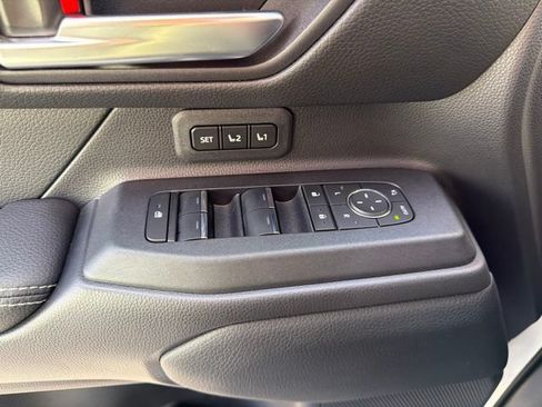 Used 2025 Toyota Land Cruiser w/ Premium Package AWD/4WD image 18