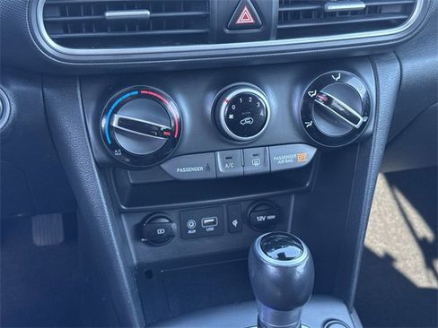 Used 2020 Hyundai Kona SEL Plus image 26