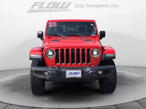 Used 2023 Jeep Gladiator Rubicon w/ Dual Top Group AWD/4WD image 3