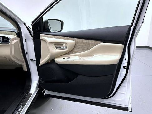 Certified 2024 Nissan Murano SL AWD/4WD image 16
