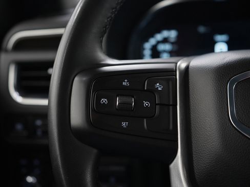 Used 2024 GMC Yukon XL SLE w/ Max Trailering Package image 27