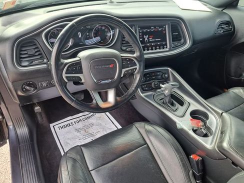 Used 2018 Dodge Challenger SXT Plus RWD image 12