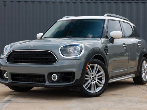 Used 2020 MINI Cooper Countryman image 1