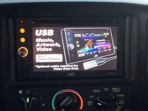 Used 2001 Ford F150 Lightning RWD image 16