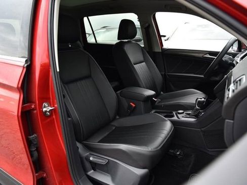 Certified 2024 Volkswagen Tiguan SE AWD/4WD image 21