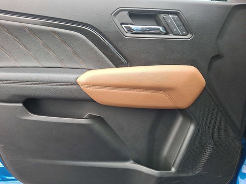 Used 2023 GMC Canyon AT4 w/ AT4 Premium Package image 12