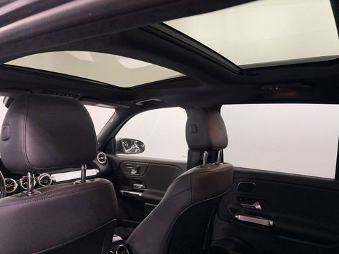 Used 2023 Mercedes-Benz EQB 300 4MATIC w/ Pinnacle Package image 24