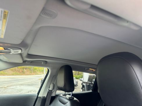 Used 2021 Jeep Compass Latitude w/ Sun and Sound Group image 33