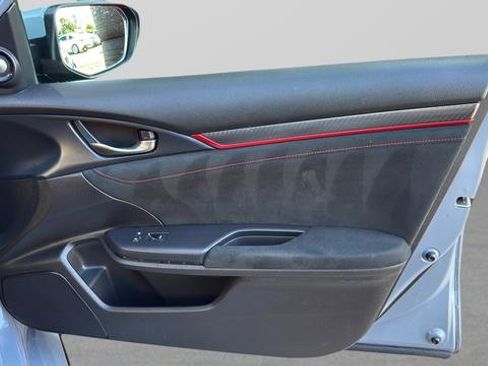 Used 2019 Honda Civic Type R image 22