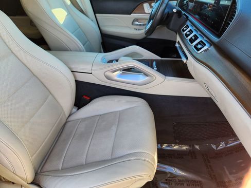 Used 2020 Mercedes-Benz GLS 450 4MATIC image 13