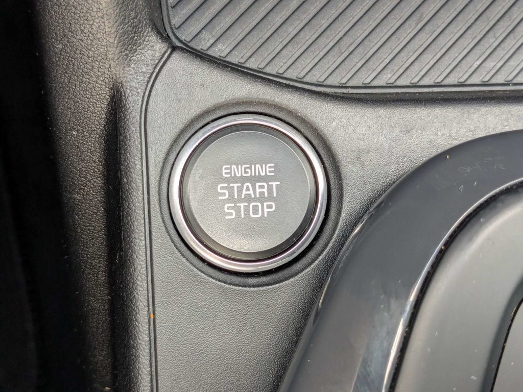 Used 2025 Kia K4 EX FWD image 39