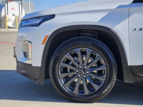 Used 2022 Chevrolet Traverse RS image 12