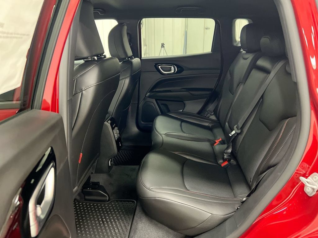 New 2026 Jeep Compass Trailhawk AWD/4WD image 21