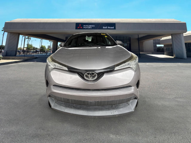 Used 2018 Toyota C-HR XLE FWD image 2