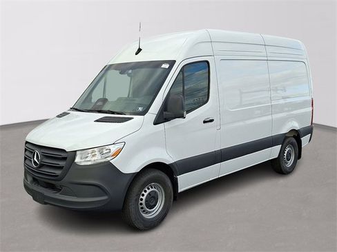 Used 2025 Mercedes-Benz Sprinter 2500 image 1