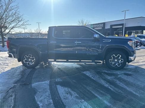 Used 2023 GMC Sierra 1500 SLT w/ SLT Premium Package image 2