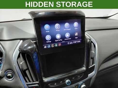 Used 2020 Chevrolet Traverse LT FWD image 9