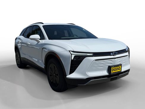 New 2026 Chevrolet Blazer EV LT w/ Midnight/Sport Edition FWD image 7