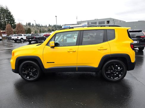 Used 2019 Jeep Renegade Altitude w/ UConnect 8.4 Nav Group image 23