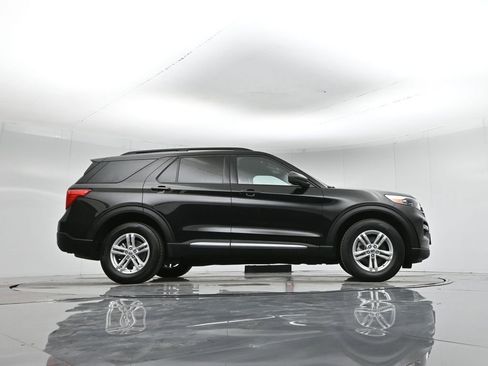 Used 2024 Ford Explorer XLT w/ Equipment Group 202A image 50