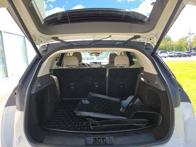 Used 2024 Lincoln Corsair AWD w/ Equipment Group 101A image 8
