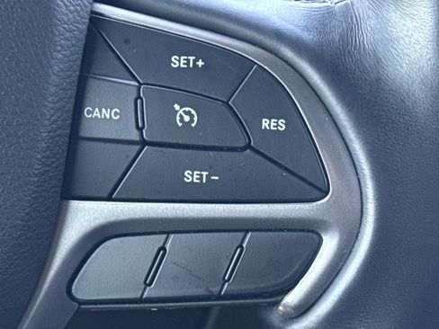 Used 2021 Jeep Grand Cherokee Laredo X AWD/4WD image 20