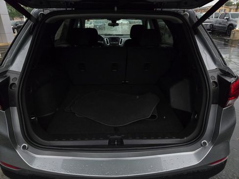 Certified 2024 Chevrolet Equinox LT FWD image 13