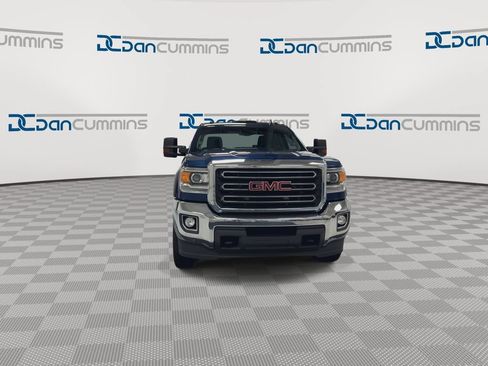 Used 2017 GMC Sierra 2500 SLE w/ HD SLE Preferred Plus Package AWD/4WD image 3
