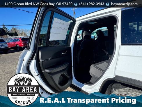 New 2026 Jeep Grand Cherokee Laredo X image 15