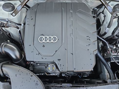 Used 2024 Audi Q5 2.0T Prestige w/ Prestige Package image 31