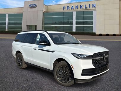 New 2025 Lincoln Navigator Reserve w/ Jet Appearance Package
