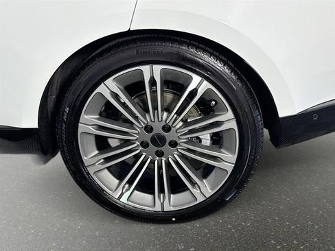 New 2026 Land Rover Range Rover SE AWD/4WD image 33