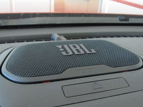 Certified 2025 Toyota Tacoma TRD Off-Road image 39